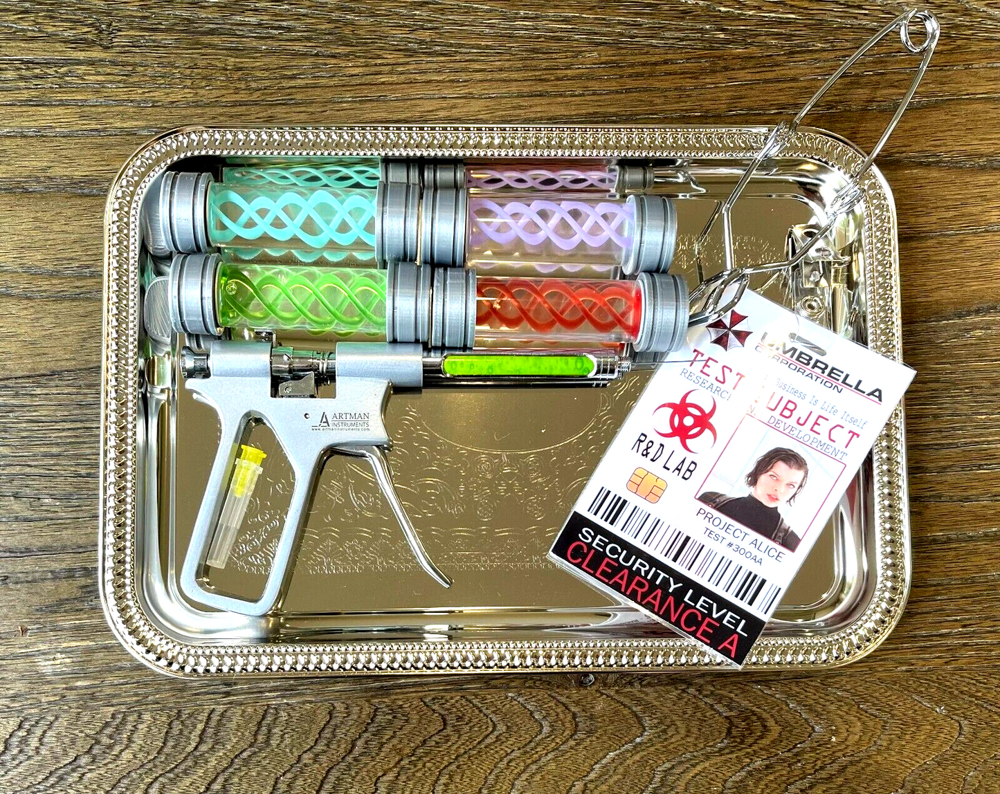 Resident Evil Metal Syringe T-Virus Antidotes Tray ID Clamp Umbrella Corporation