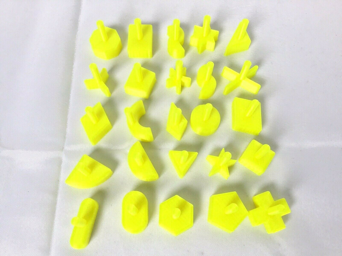 Complete Set of 25 The Game of PERFECTION Replacement Parts SHAPES Pieces