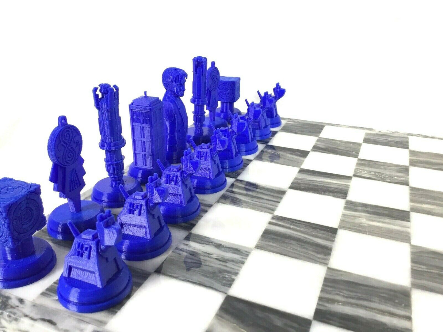 Doctor Who (FAN ART) Chess Set Tardis, Cyberman, Dalek, Weeping Angels, Dr Who