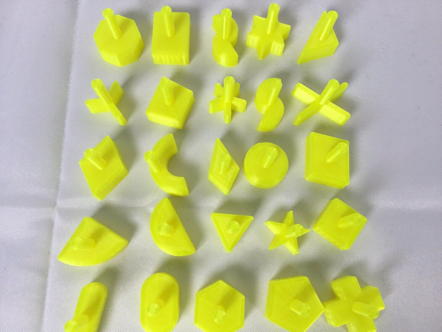 Complete Set of 25 The Game of PERFECTION Replacement Parts SHAPES Pieces