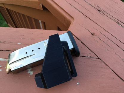 SSWI Speedloader Belt Clip Smith & Wesson SD40 VE .40 S and W Magazine Speed Loader