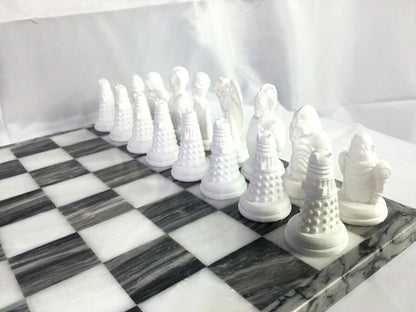 Doctor Who (FAN ART) Chess Set Tardis, Cyberman, Dalek, Weeping Angels, Dr Who