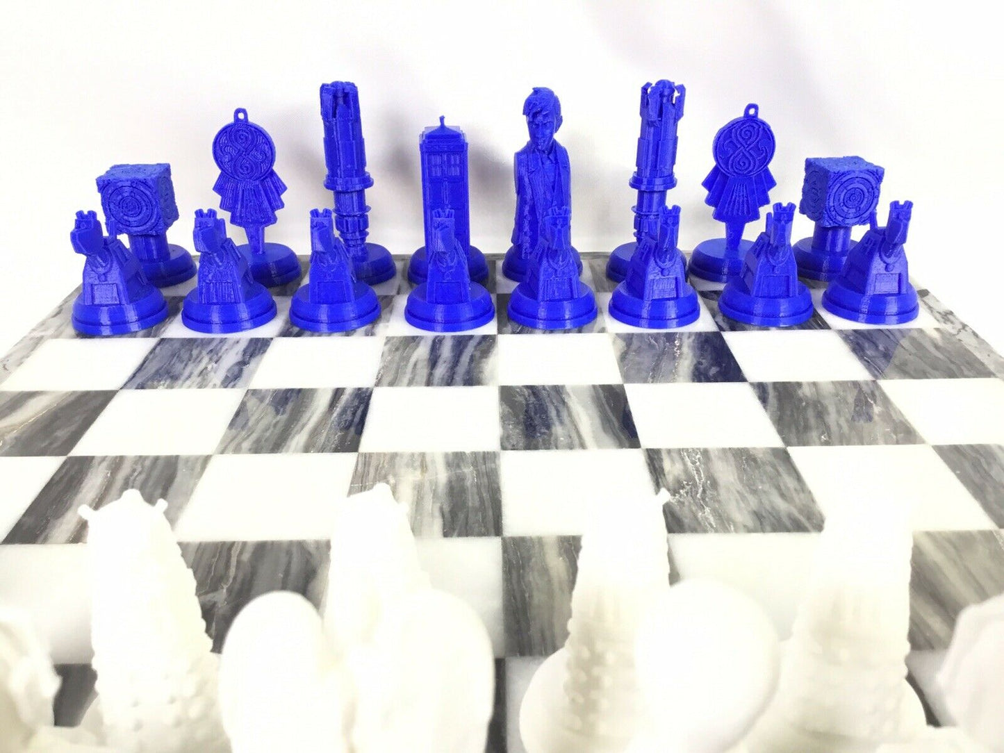 Doctor Who (FAN ART) Chess Set Tardis, Cyberman, Dalek, Weeping Angels, Dr Who