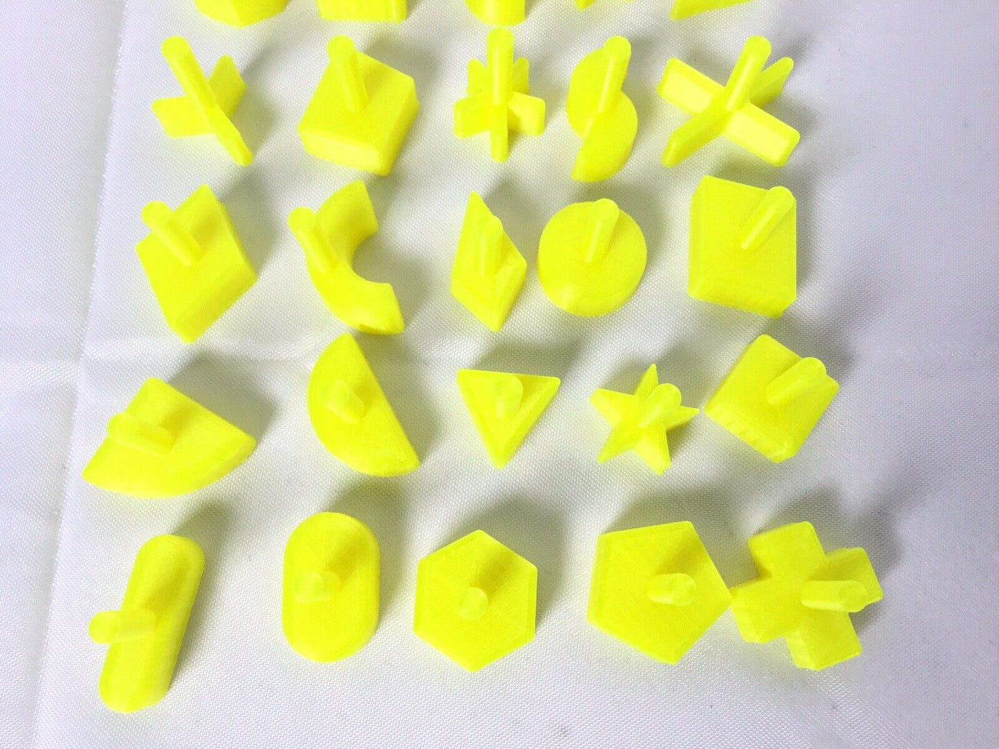Complete Set of 25 The Game of PERFECTION Replacement Parts SHAPES Pieces