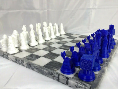 Doctor Who (FAN ART) Chess Set Tardis, Cyberman, Dalek, Weeping Angels, Dr Who