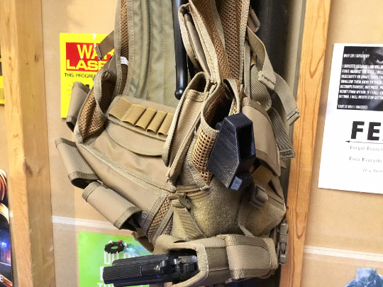 SSWI Speedloader Beretta 92F M9 96 Taurus PT92 9mm Mag Speed Loader W/ Belt Clip