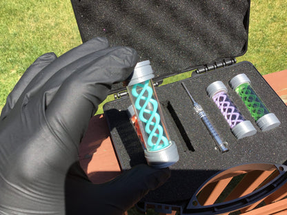 SSWI's Resident Evil Briefcase Kit Metal Syringe T-Virus Antidotes Umbrella Corporation