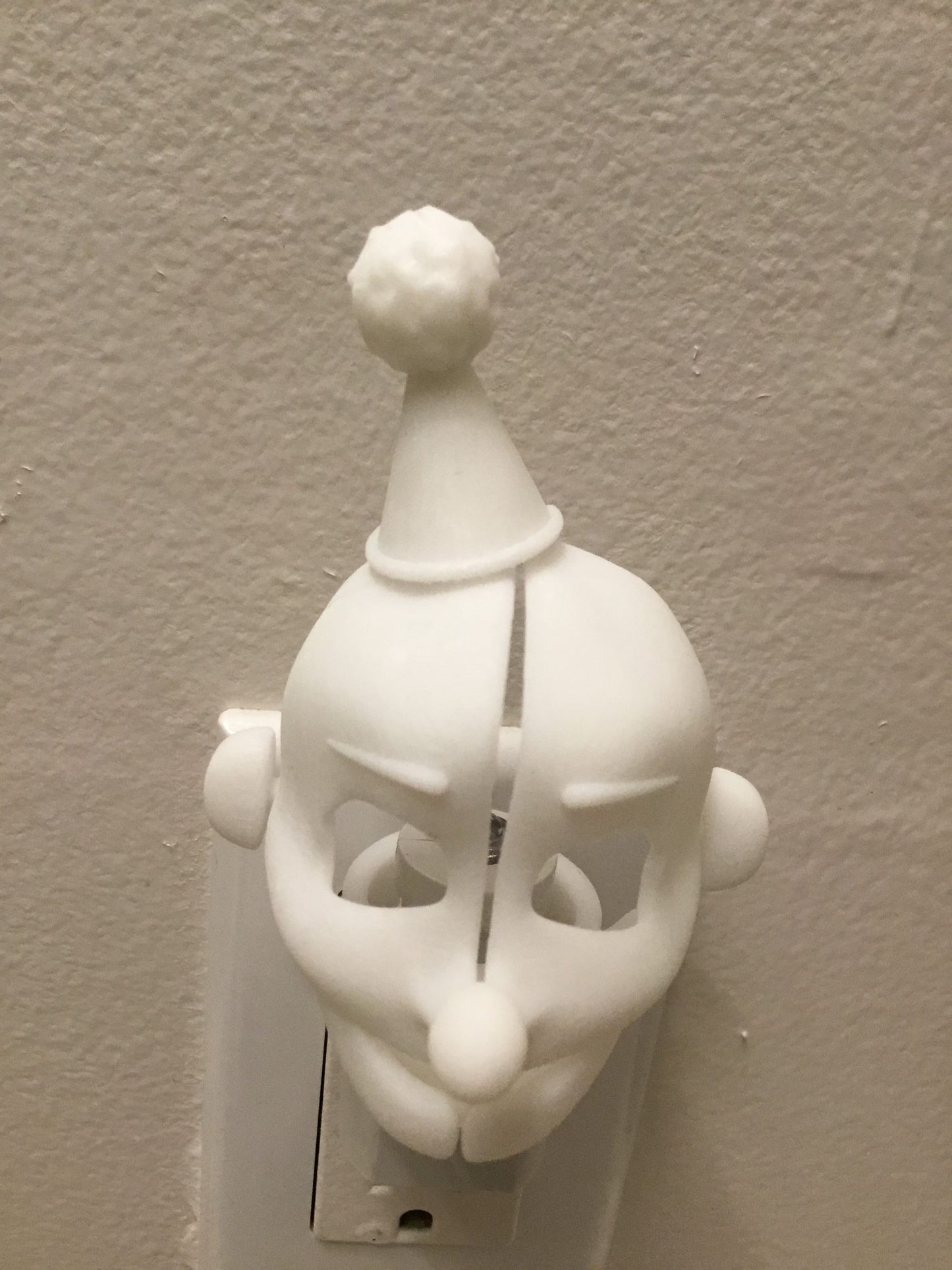 Five Nights AUTO LED Plug in Night Light Lamp - Scary, Spooky, Horror, 5 Nights