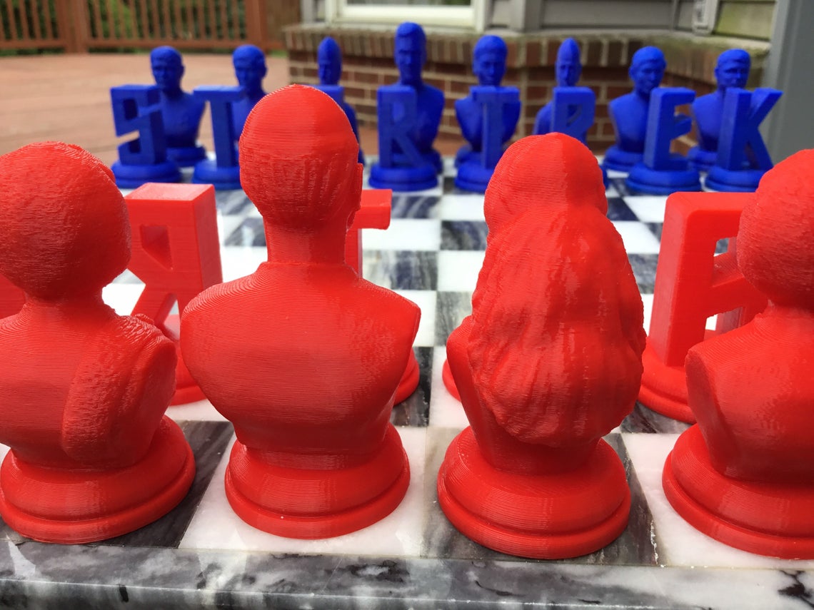 Star Trek (FAN ART) Chess Set Spock, Kirk, Scotty, Picard, Data, Worf