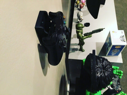 Xbox One & Xbox 360 Gamer Controller Wall Mount Display